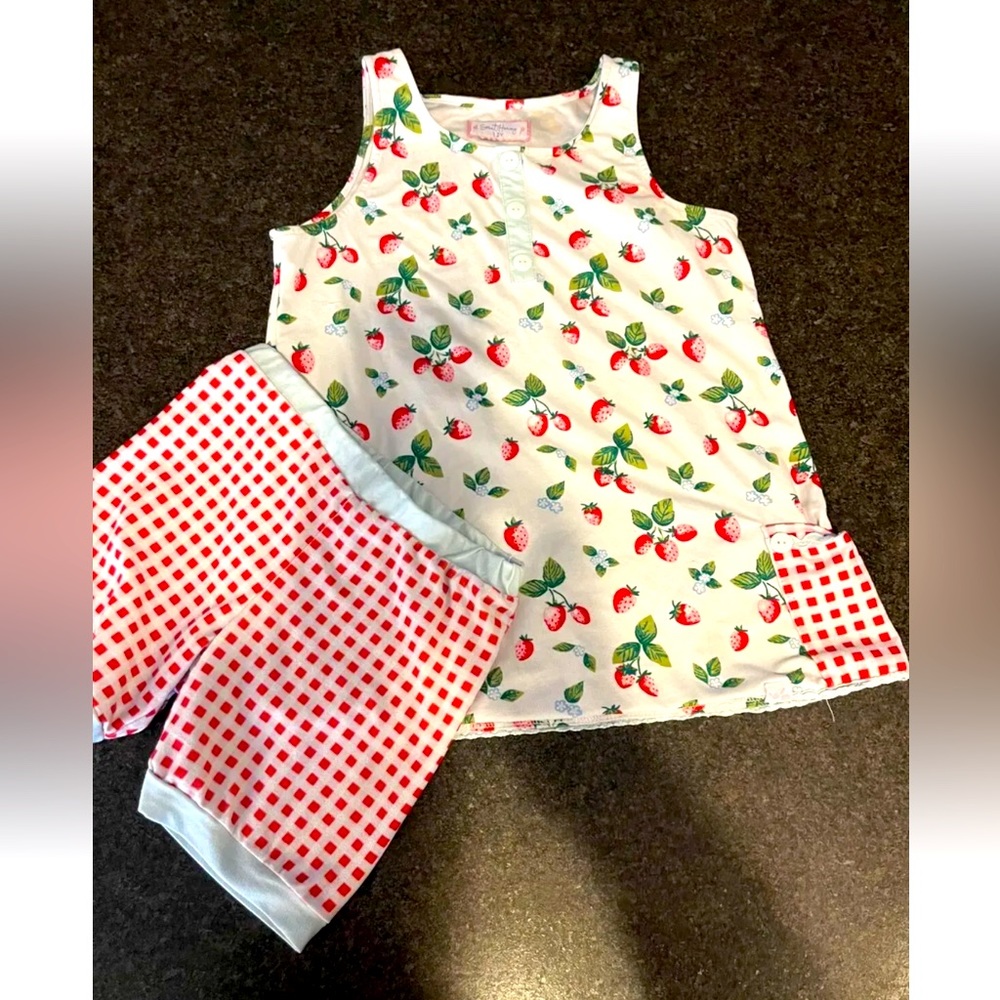 Sweet honey girls size 12 strawberry pajamas